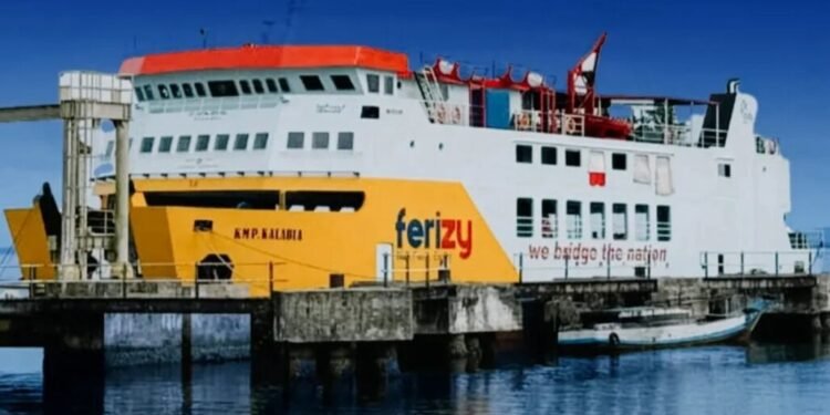 Kapal laut menjadi salah satu transportasi favorit para pemudik untuk pulang ke kampung halaman di musim Lebaran 2026. (Instagram @asdp_id)