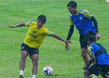 Pemain Arema FC matangkan persiapan jelang lawan Bali United FC di pekan ke-24 BRI Super League 2025-2026. (Instagram @aremafcofficial)