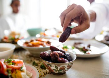 Rekomendasi menu berbuka puasa yang simpel. (Pixabay/Rawpixel)
