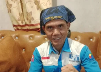 Ketua SPN Lebak Sidik Uen menegaskan pihaknya mendirikan posko pengaduan yang siap menerima dan menindaklanjuti laporan pekerja yang THR-nya tak dibayar pemberi kerja. (Aldi/Bantenraya.com)
