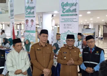 Suasana Gebyar Zakat di Masjid Raya Al Bantani, Kawasan Pusat Pemerintahan Provinsi Banten (KP3B), Kota Serang, Selasa 10 Maret 2026. (Muhamad Tohir Bantenraya.com)