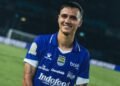 Tekad Persib Bandung perlebar jarak dari Borneo FC. (Instagram/@eliano.r)