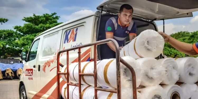 Layanan KAI logistik yang dipersiapkan dengan kapasitas lebih besar saat puncak arus mudik. (Dok/KAI)