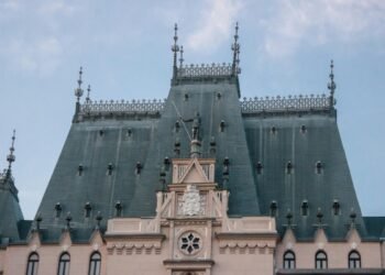 Beasiswa S2 Full di Rumania Dibuka, Mahasiswa Indonesia Berkesempatan Kuliah Gratis 8 Ilustrasi beasiswa di Rumania dari Transilvania University of Brașov. (Pexels.com/ Reanimated Man X)