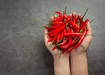 Cabai Rawit Merah Tembus Rp100 Ribu, Pemprov Banten Akui Masih di Atas HAP 6 Ilustrasi cabai merah. (Freepik.com/ jcomp)